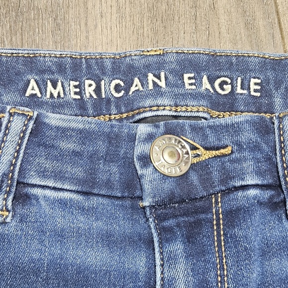 American Eagle Next Level Stretch Curvy High Rise Jegging Size 2S AE Denim Jeans - Picture 5 of 8